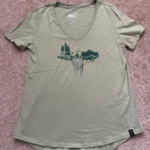 Ladies United By Blue Graphic T-Shirt Size XL